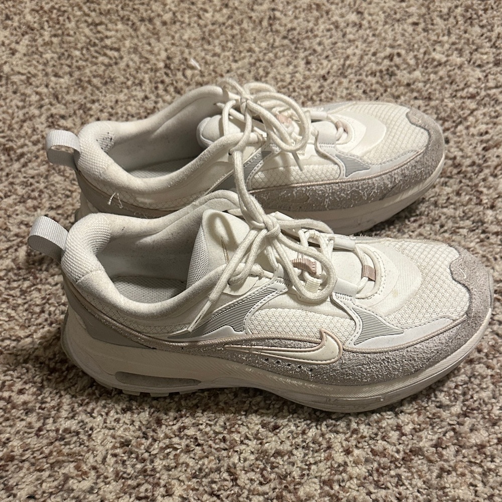 Nike Off-White and Light Gray Low-Top Sneakers